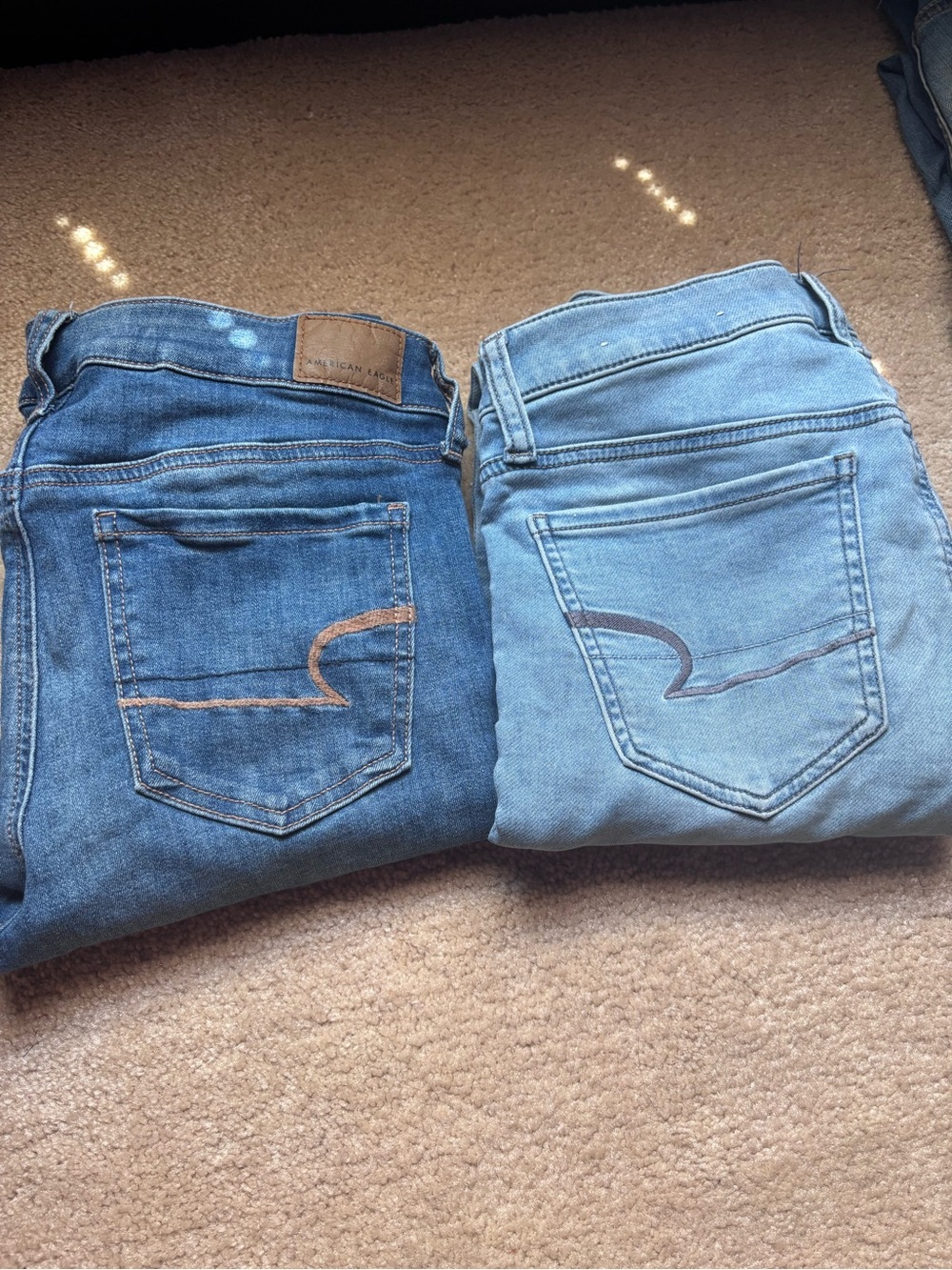 BUNDLE American Eagle Outfitters Women’s Light Blue & Medium Blue Skinny Jeans - Picture 2 of 6